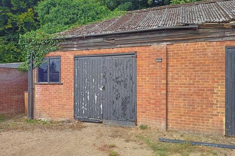2, Mayfields Brighton Road, Kingswood, Tadworth, KT20 6QZ