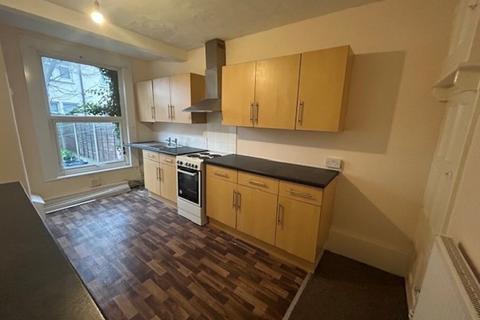 1 bedroom ground floor flat to rent, Electric Avenue Westcliff-on-Sea SS0