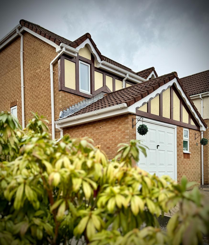 Ellerbeck Close, Bradshaw, Bolton, BL2 3 bed detached house for sale