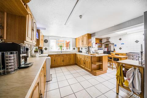 14 bedroom end of terrace house for sale, Tregonwell Road, Minehead, Somerset, TA24