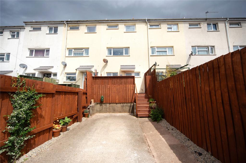Bryn Celyn, Pentwyn, Cardiff, CF23 3 bed terraced house for sale £150,000