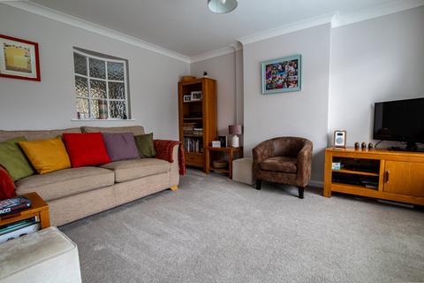 7 Beech Grove, Burton Upon Stather, Scunthorpe, DN15 9DB