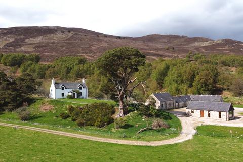 4 bedroom detached house for sale, Ballinluig Farm House, Aviemore