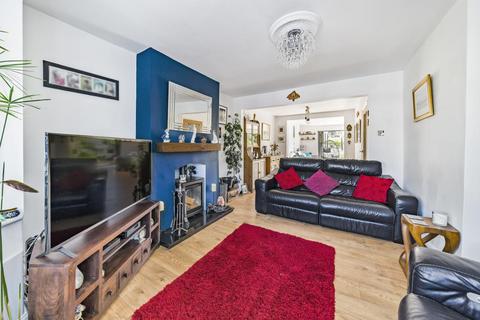 11 Cherry Tree Walk, West Wickham, BR4 9EE