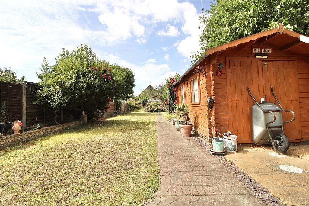 Nacton Road, Ipswich, Suffolk, IP3 2 bed bungalow for sale £270,000