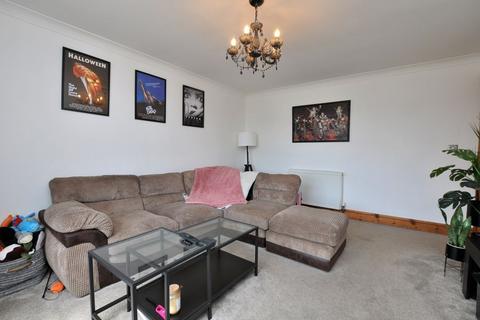 3 bedroom end of terrace house for sale - 20 Rosedale Close, Whitby