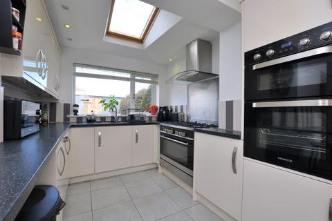 3 bedroom end of terrace house for sale - 20 Rosedale Close, Whitby