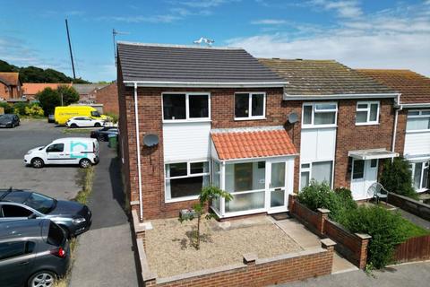 3 bedroom end of terrace house for sale - 20 Rosedale Close, Whitby