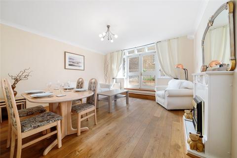 Flat 2, Pemberton House, 6 East Harding Street, London, EC4A 3AS