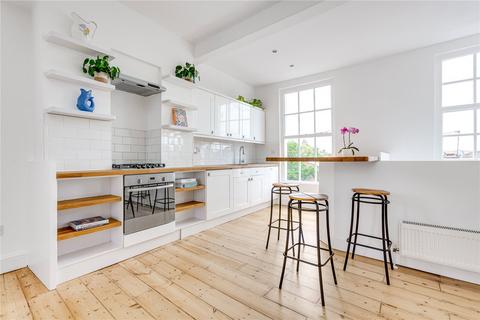 2 bedroom maisonette for sale, Aldensley Road, London