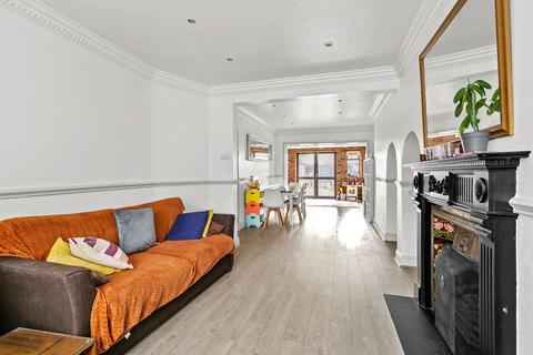 58 Riverside Walk, Isleworth, TW7 6HR