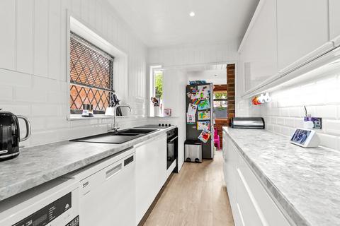58 Riverside Walk, Isleworth, TW7 6HR
