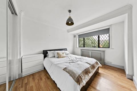 58 Riverside Walk, Isleworth, TW7 6HR