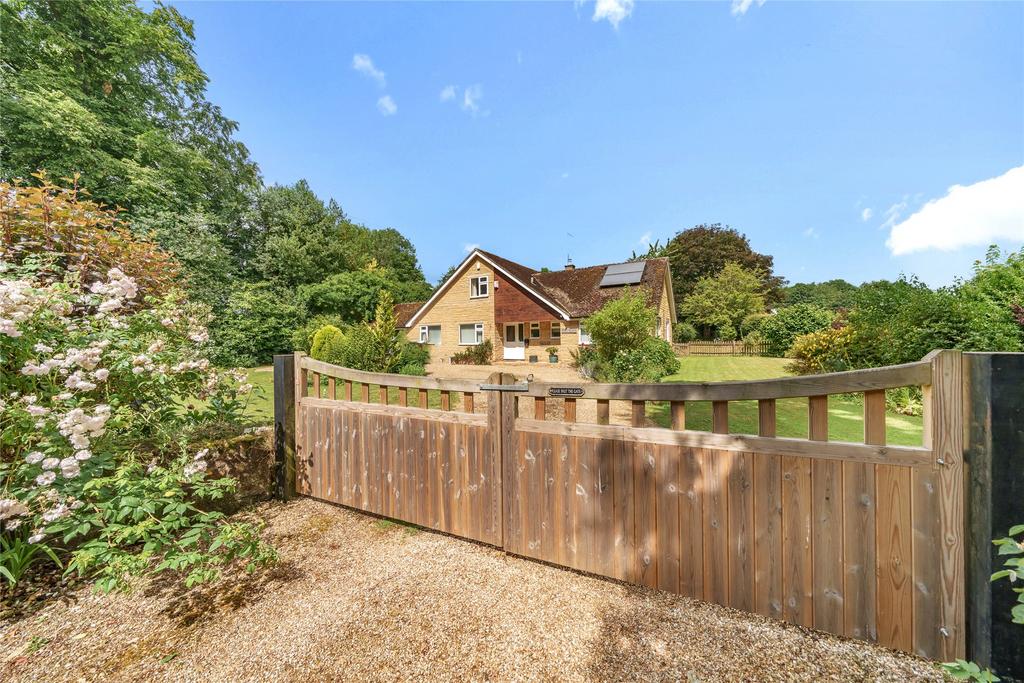 Eydon, Daventry, Northamptonshire, NN11 4 bed detached house for sale