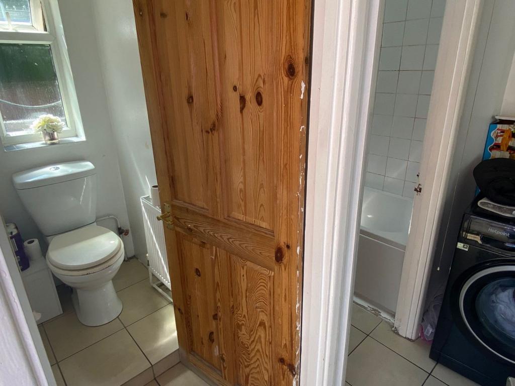 Separate wc