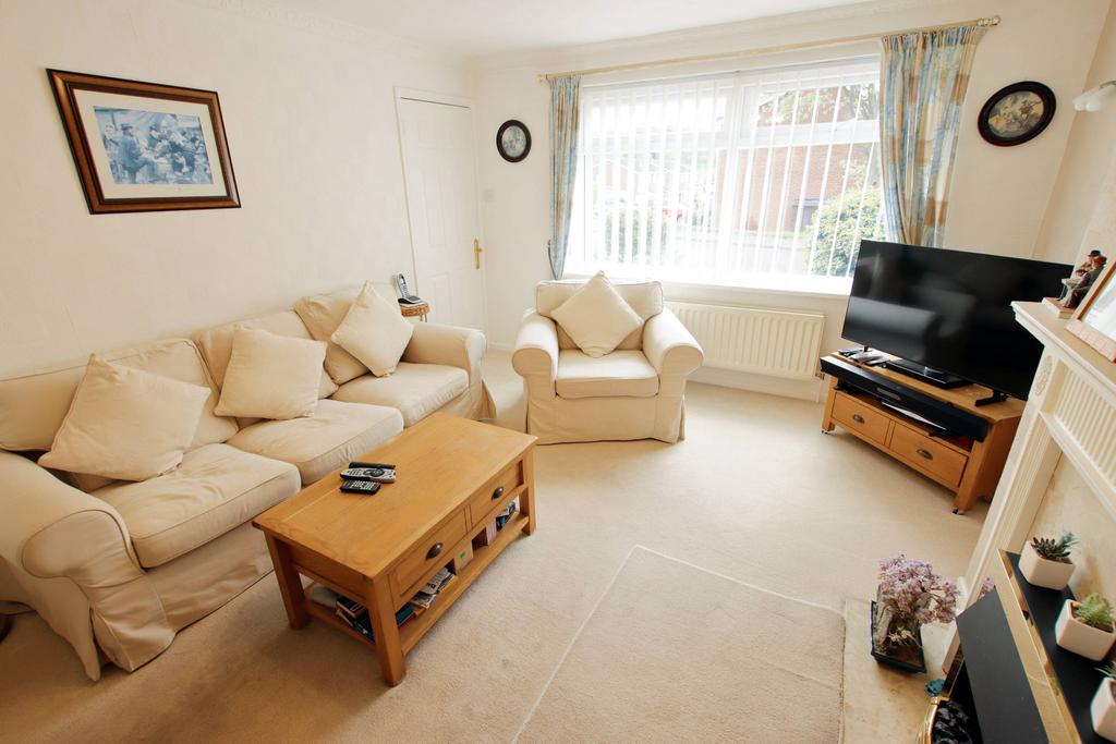 Wyndley Close, Whickham NE16 2 bed detached bungalow for sale £205,000