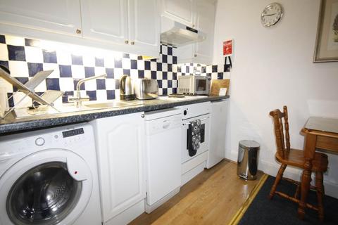 1 bedroom flat to rent, Morrison Street, Haymarket, Edinburgh, EH3