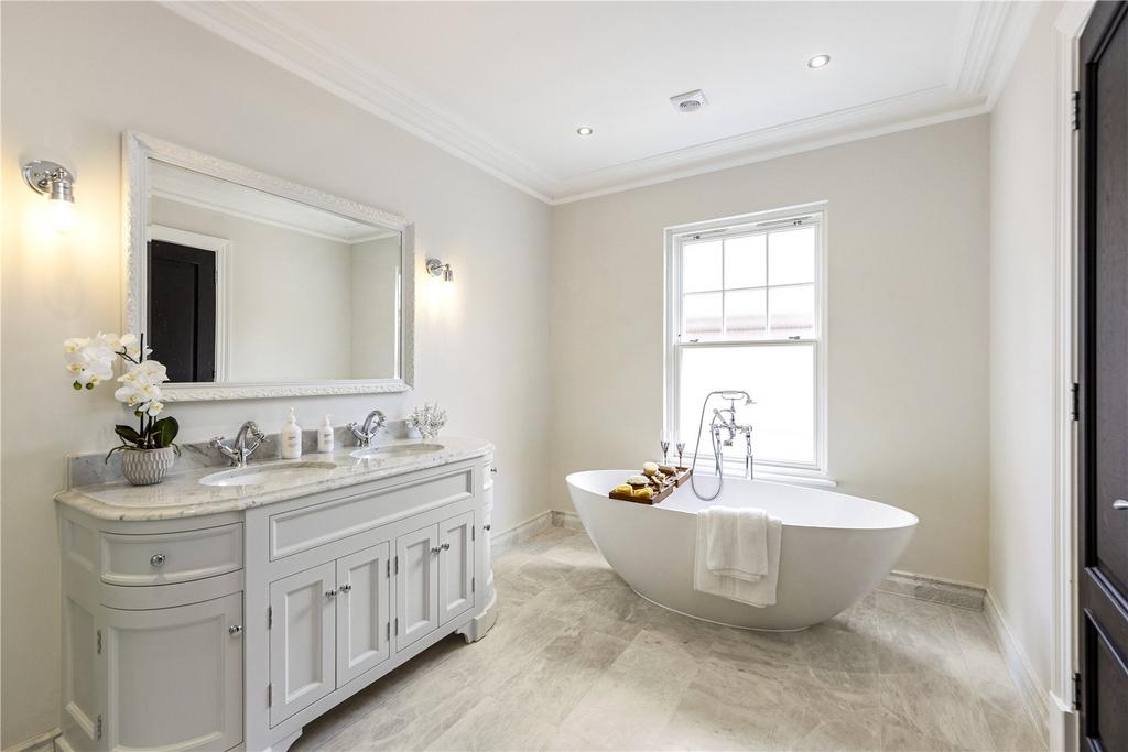 Ensuite