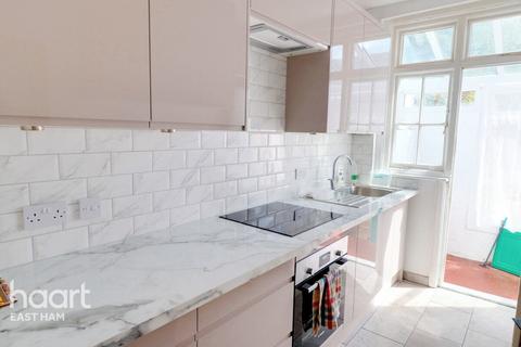6 Tyrone Road, London, E6 6DT