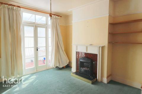 6 Tyrone Road, London, E6 6DT