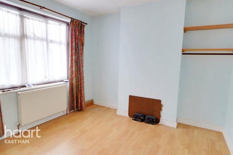 6 Tyrone Road, London, E6 6DT
