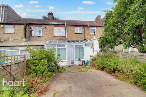 6 Tyrone Road, London, E6 6DT