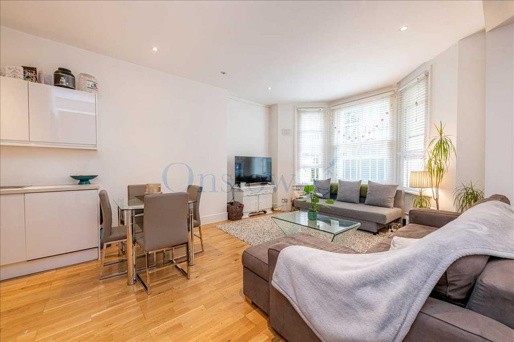 Longridge Road, London 2 bed apartment to rent £3,012 pcm (£695 pw)