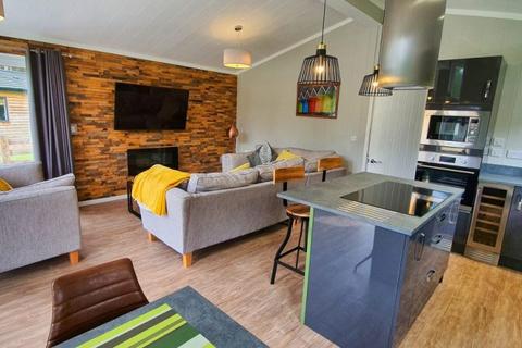 2 bedroom park home for sale, Ladycross Plantation Caravan Park