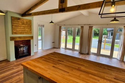 2 bedroom park home for sale, Ladycross Plantation Caravan Park