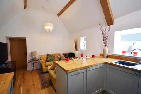 1 bedroom detached house for sale, 'The Green', Islip
