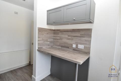 2 bedroom flat to rent, Smith Street, Inverclyde, Greenock, PA15
