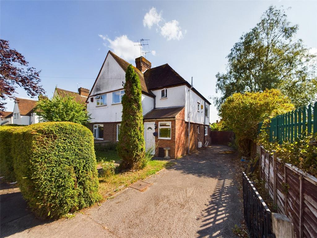 Shakespeare Road, Cheltenham, Gloucestershire, GL51 3 bed semidetached