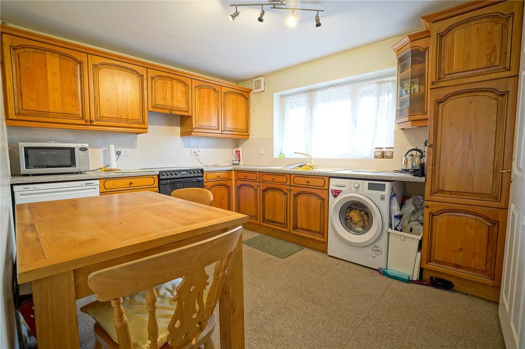 High Greave Court, Sheffield, South Yorkshire, S5 3 bed semidetached