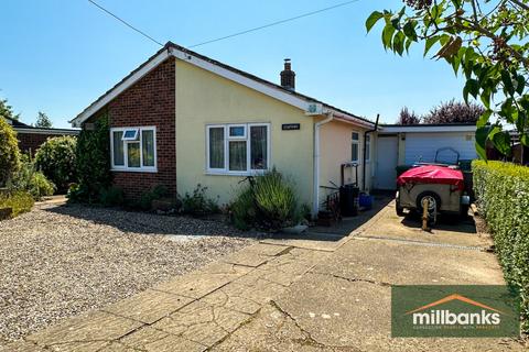 3 bedroom detached bungalow for sale, Mill Lane, Great Ellingham, Attleborough, Norfolk, NR17 1HT