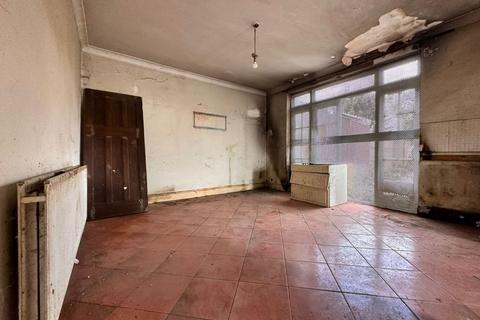 201 Tolworth Rise North, Surbiton, KT5 9ET