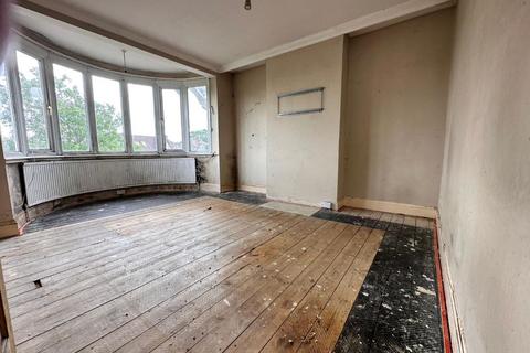 201 Tolworth Rise North, Surbiton, KT5 9ET
