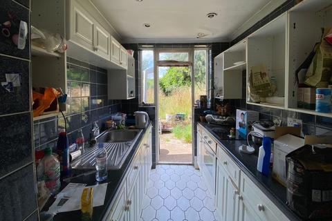 34 Mayfield Crescent, London, N9 7NH