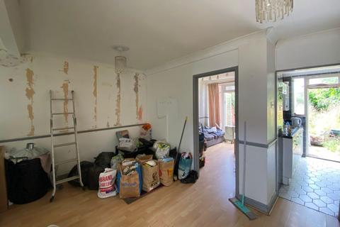 34 Mayfield Crescent, London, N9 7NH