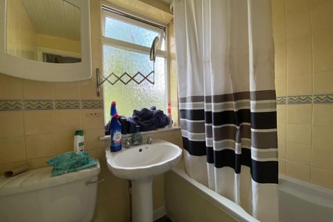 34 Mayfield Crescent, London, N9 7NH