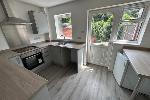 16 Duchy Close, Stretton, Burton-on-trent, DE13 0HU