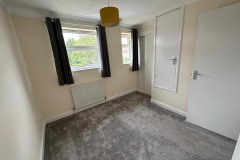 16 Duchy Close, Stretton, Burton-on-trent, DE13 0HU