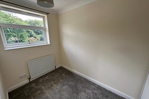 16 Duchy Close, Stretton, Burton-on-trent, DE13 0HU