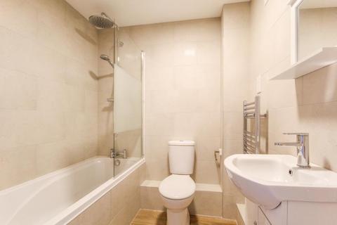 2 bedroom flat to rent, Waters Reach, Maidenhead