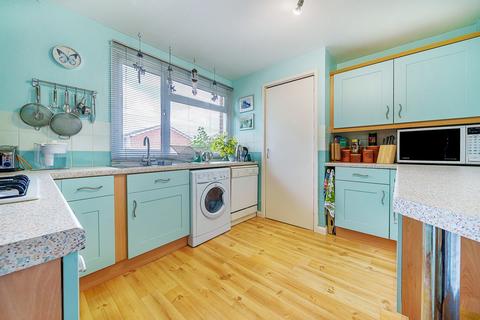 219 Park Barn Drive, Guildford, GU2 8EX