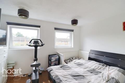 46 Dore Close, Northampton, NN3 8NJ