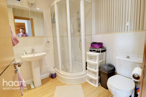46 Dore Close, Northampton, NN3 8NJ