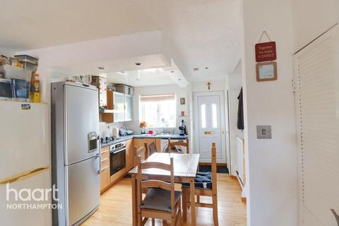 46 Dore Close, Northampton, NN3 8NJ