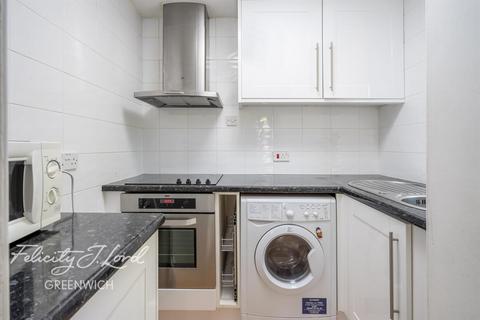 2 bedroom flat to rent, Brunswick Quay, SE16