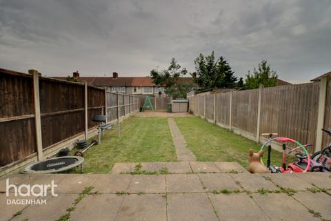 14 Hunters Square, Dagenham, RM10 8AZ