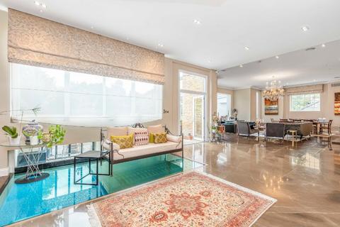 undefined, Castelnau, Barnes, London, SW13